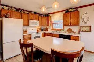 13760 Lakeshore Dr, Grand Haven, MI 49417 - Photo 25