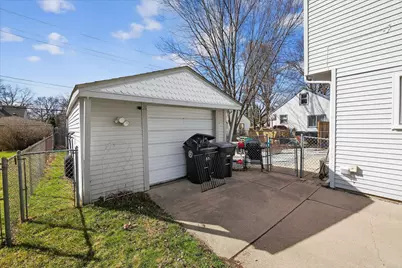 8915 Deering Street, Livonia, MI 48150 - Photo 37