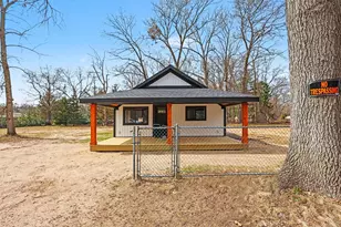 908 Grove St, Pullman, MI 49450 - Photo 3