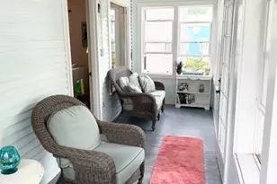 1008 Wayne St, Saint Joseph, MI 49085 - Photo 9