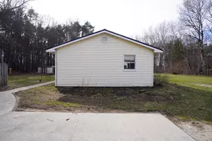 8365 Greenwood Ln, Newaygo, MI 49337 - Photo 31