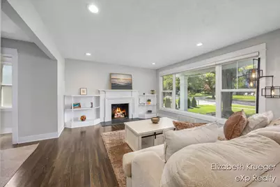 2412 Lake Drive SE, Grand Rapids, MI 49506 - Photo 9