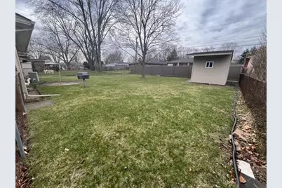 20951 Meadowlark Street, Farmington, MI 48336 - Photo 17