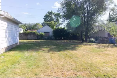 7052 Cadillac Avenue, Warren, MI 48091 - Photo 3