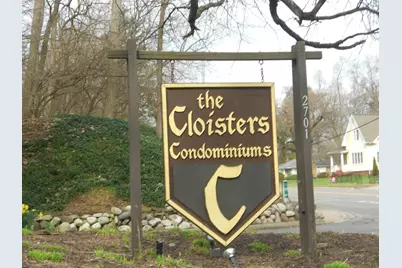 129 Balmoral Court, Kalamazoo, MI 49006 - Photo 1