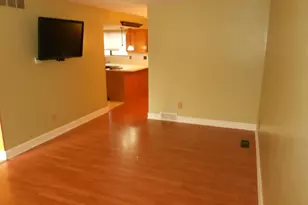 129 Balmoral Ct, Kalamazoo, MI 49006 - Photo 5