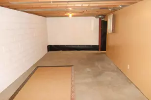 129 Balmoral Ct, Kalamazoo, MI 49006 - Photo 23