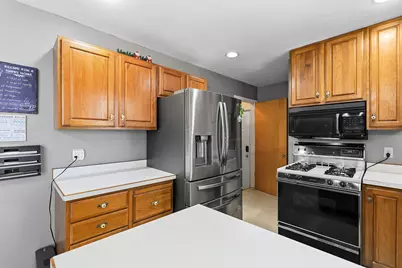 514 W Melody Avenue, Portage, MI 49024 - Photo 11