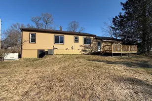 8949 Stadium Dr, Kalamazoo, MI 49009 - Photo 7
