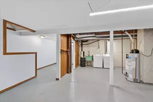 8949 Stadium Dr, Kalamazoo, MI 49009 - Photo 37