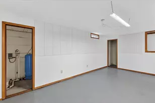 8949 Stadium Dr, Kalamazoo, MI 49009 - Photo 35