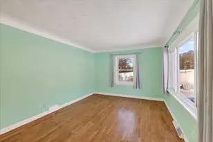 8949 Stadium Dr, Kalamazoo, MI 49009 - Photo 11