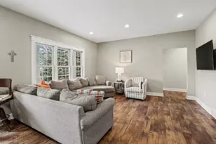 5218 Jackson Ct, Montague, MI 49437 - Photo 9