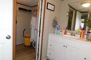 204 Landmark St, Sparta, MI 49345 - Photo 15