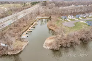 642 Swan River Dr, Benton Harbor, MI 49022 - Photo 19