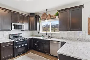 7753 Fox Trace Rd, Dexter, MI 48130 - Photo 13