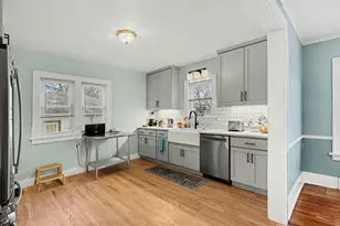 2287 Torrent St, Muskegon, MI 49441 - Photo 9