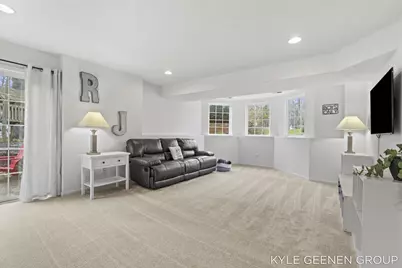 14717 Foxboro Court, Holland, MI 49424 - Photo 9