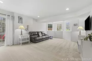 14717 Foxboro Ct, Holland, MI 49424 - Photo 9