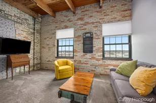 940 Monroe Ave NW, Grand Rapids, MI 49503 - Photo 7