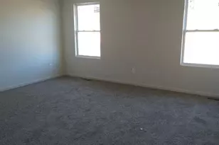 1687 Maple Leaf Ln, Ypsilanti, MI 48198 - Photo 7