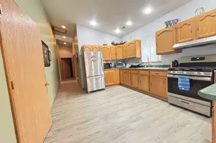 450 Sycamore Dr, Coldwater, MI 49036 - Photo 11