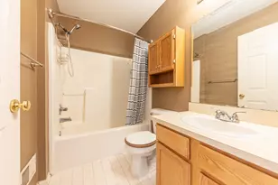 1867 Lindsay Ln, Ann Arbor, MI 48104 - Photo 19