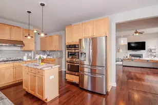 8401 Hummingbird Dr, Commerce Township, MI 48382 - Photo 33