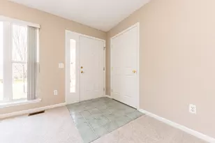 3923 Bridle Pass, Ann Arbor, MI 48108 - Photo 5