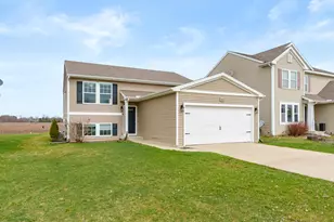 1320 Gardner Pond Ln, Vicksburg, MI 49097 - Photo 1