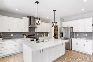 13711 Harrington Lndg, Holland, MI 49424 - Photo 3