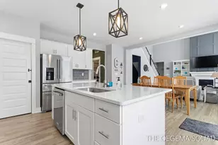 13711 Harrington Lndg, Holland, MI 49424 - Photo 7