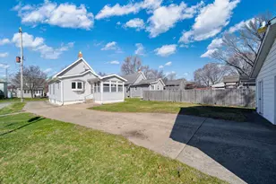 409 Bates St, Jackson, MI 49202 - Photo 33