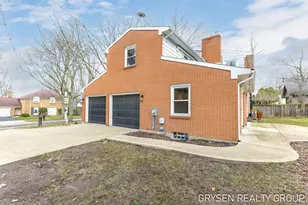 2735 Barfield Dr SE, Grand Rapids, MI 49546 - Photo 43