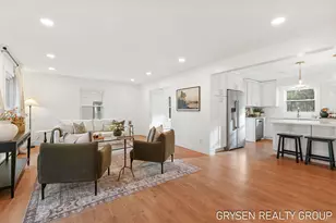 2735 Barfield Dr SE, Grand Rapids, MI 49546 - Photo 3