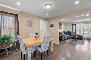 680 Leveque Cir, Carleton, MI 48117 - Photo 9