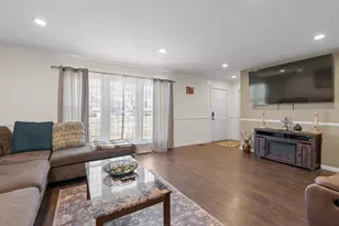 680 Leveque Cir, Carleton, MI 48117 - Photo 7