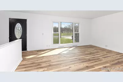 101 W Gardner Street, Sparta, MI 49345 - Photo 9