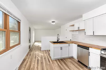 101 W Gardner Street, Sparta, MI 49345 - Photo 5