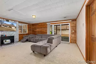 810 W South St, Greenville, MI 48838 - Photo 23