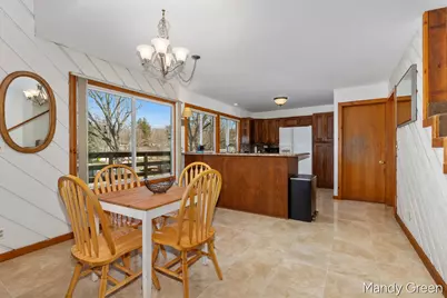 810 W South Street, Greenville, MI 48838 - Photo 13