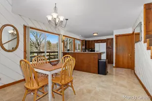 810 W South St, Greenville, MI 48838 - Photo 13