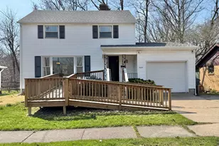 2620 Botham Ct, Saint Joseph, MI 49085 - Photo 1