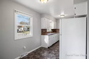 395 Farnham St SE, Kentwood, MI 49548 - Photo 13