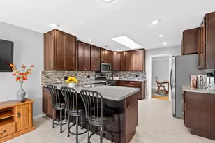 1605 Meadowbrook Ln, Portage, MI 49024 - Photo 13