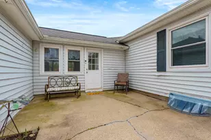 1605 Meadowbrook Ln, Portage, MI 49024 - Photo 39