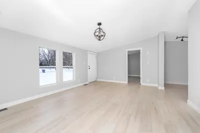 6818 E T Avenue, Vicksburg, MI 49097 - Photo 7