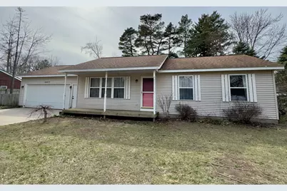 15577 Pine Street, Grand Haven, MI 49417 - Photo 1