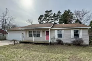 15577 Pine St, Grand Haven, MI 49417 - Photo 35