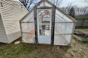 15577 Pine St, Grand Haven, MI 49417 - Photo 25